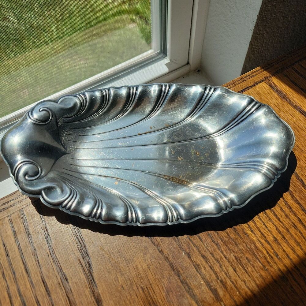 Rogers Bros Neptune Silver Plate Serving Tray Shell Nautical 9” READ